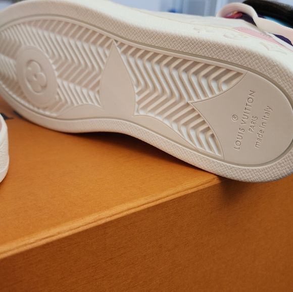 LV Louis Vuitton Boombox Sneaker.. - Picture 4 of 7